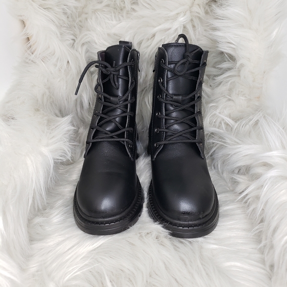 Women's Combat Boots (BOT80-002) - Picture 3 of 4